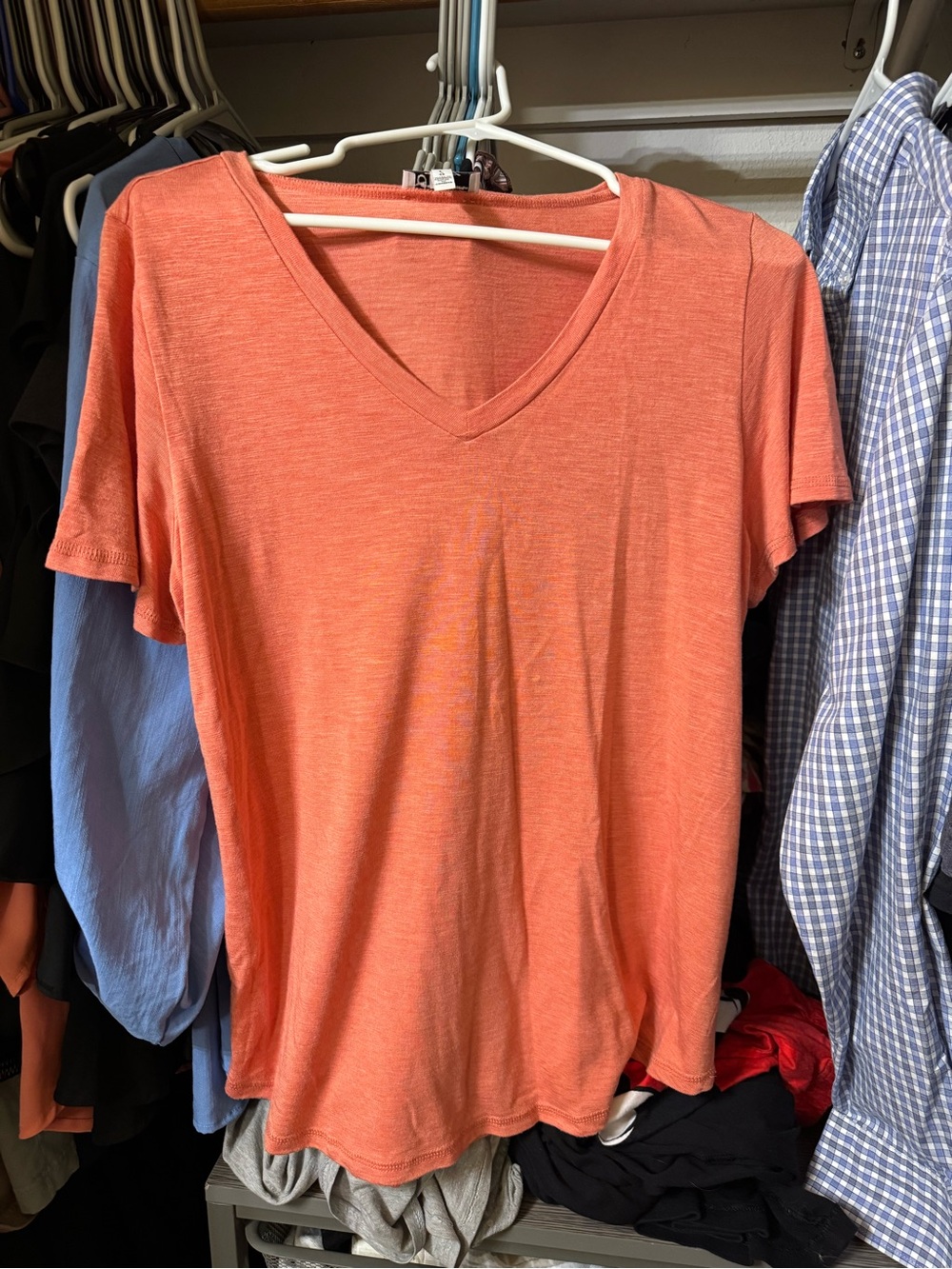 Jessica Simpson Coral V-Neck Short Sleeve Tee